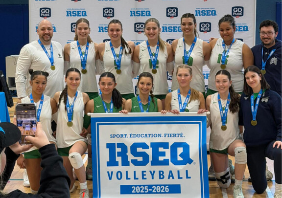 Trois athlètes et un entraîneur du CDSL sélectionnés par Volleyball Canada